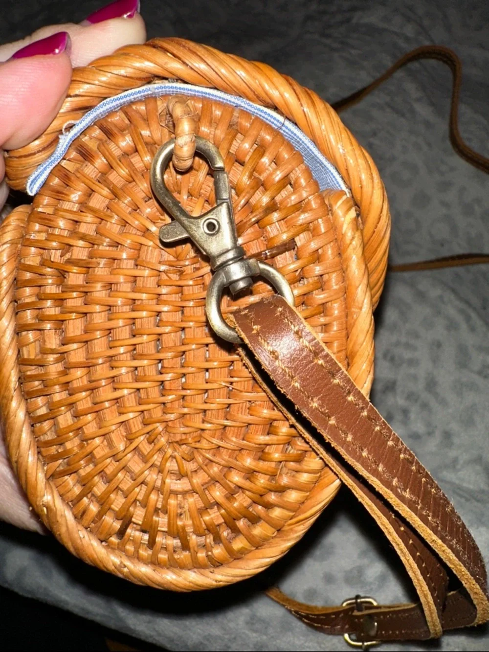 Woven Straw Crossbody Bag in Brown